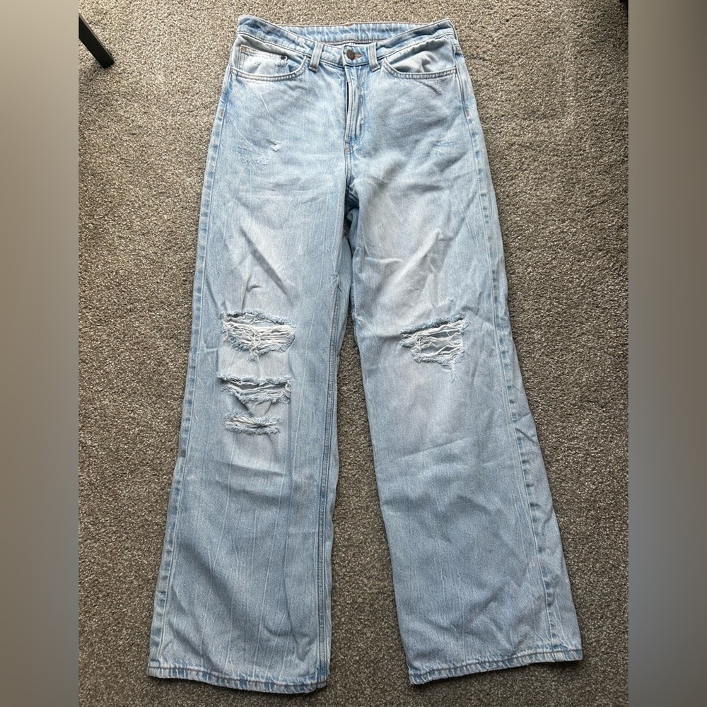 H&M Light Blue Distressed Women Jeans